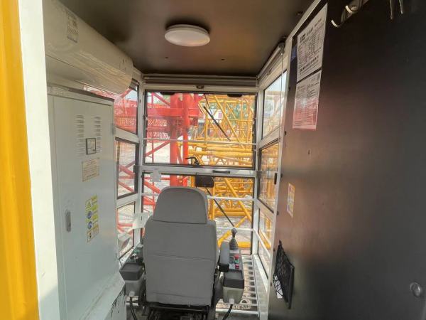 徐工XGT6015A-8S塔式起重機