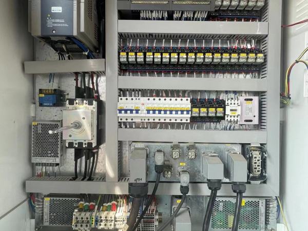 徐工XGT6015A-8S塔式起重機