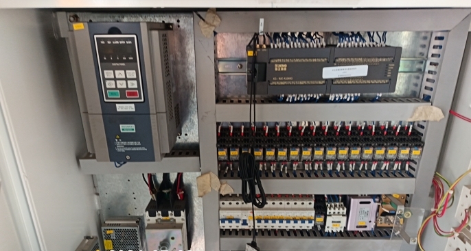 徐工XGT6015A-8S塔式起重機(jī)