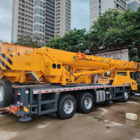 徐工QY25K5F-1汽车起重机