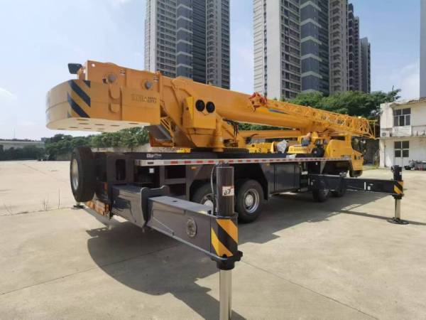 徐工QY50K5D-1汽車起重機(jī)