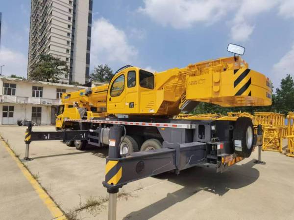 徐工QY50K5D-1汽車起重機(jī)