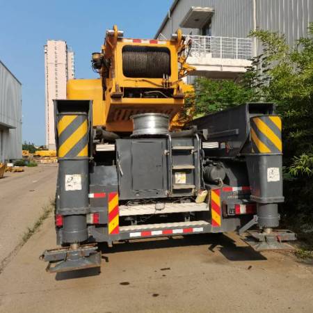 徐工XCA500全地面起重机