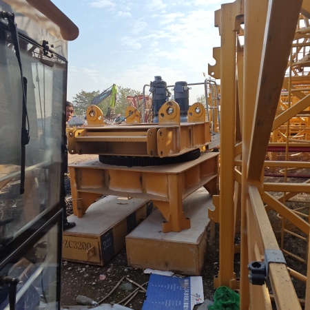 徐工XGT6515C-10S塔式起重机