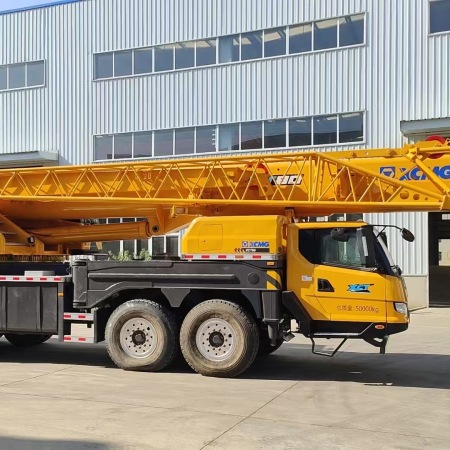 徐工XCT80汽车起重机