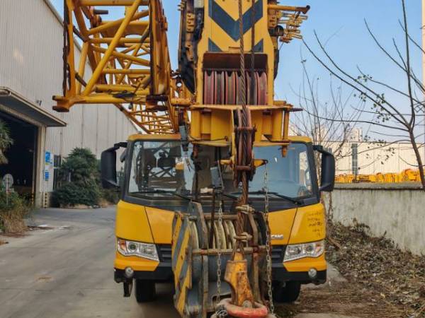 徐工QY50KC汽車起重機