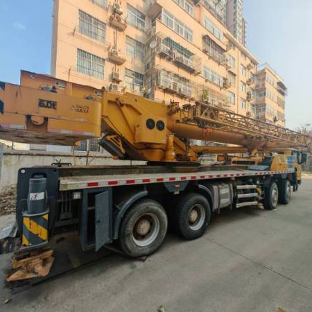 徐工QY50KC汽车起重机