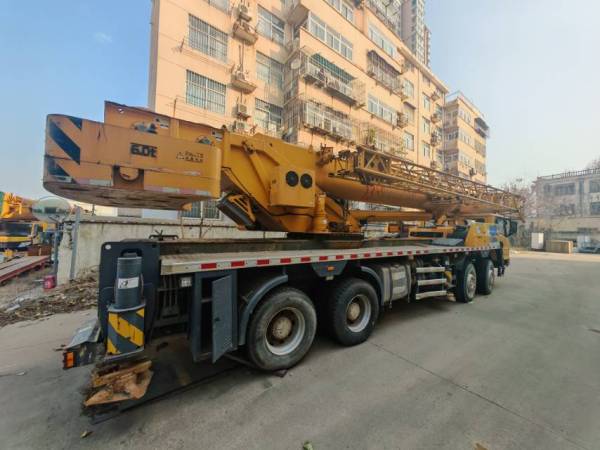 徐工QY50KC汽車起重機