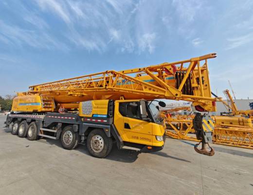 徐工XCT110汽车起重机