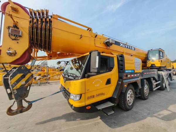 徐工XCT110汽車起重機(jī)