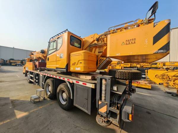 徐工QY25K5C-1汽車起重機(jī)