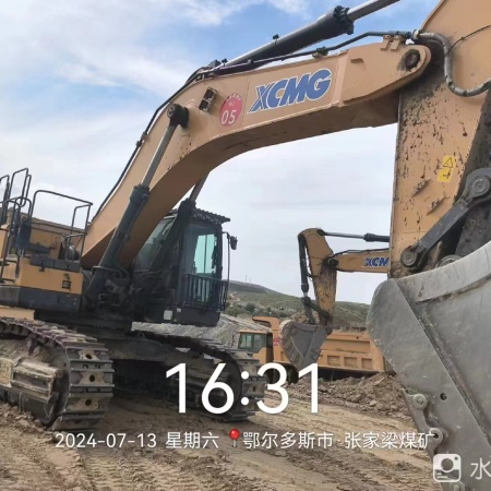 徐工XE800D履带式挖掘机