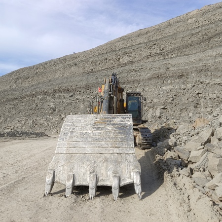 徐工XE800D履带式挖掘机