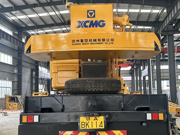 徐工QY50KA汽車起重機