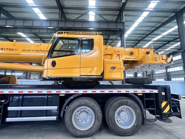徐工QY50KA汽車起重機