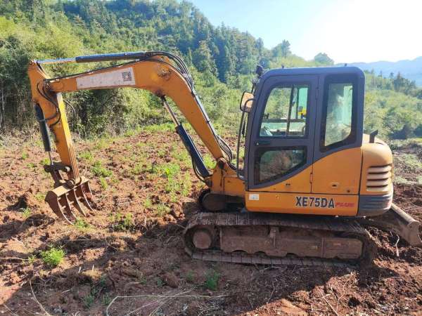 徐工XE55DA履带式挖掘机