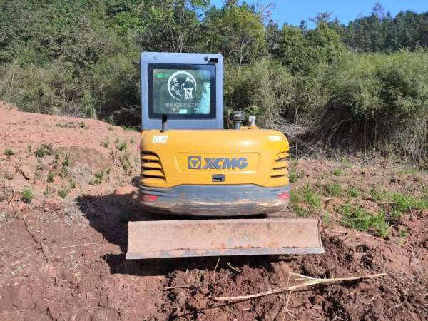 徐工XE55DA履带式挖掘机