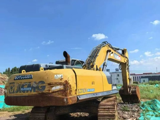 徐工XE370DK履带式挖掘机