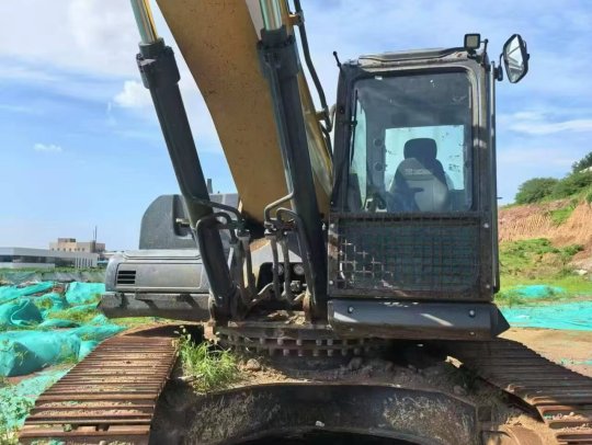 徐工XE370DK履带式挖掘机