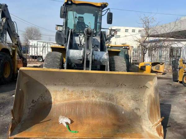 徐工LW330FV輪式裝載機(jī)