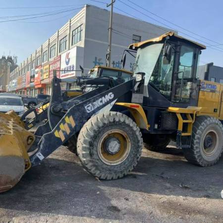 徐工LW330FV轮式装载机