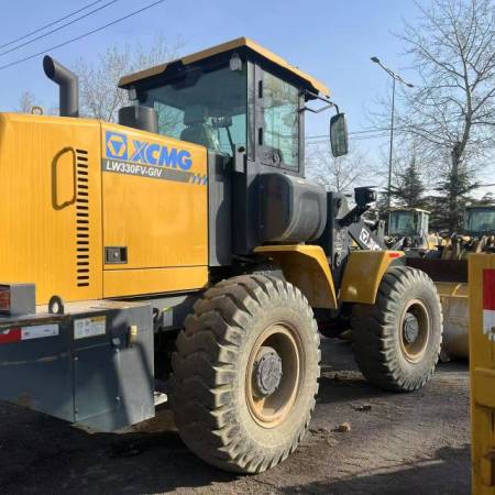 徐工LW330FV轮式装载机