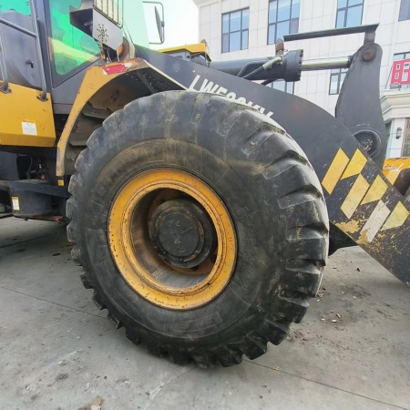 徐工LW500KV轮式装载机