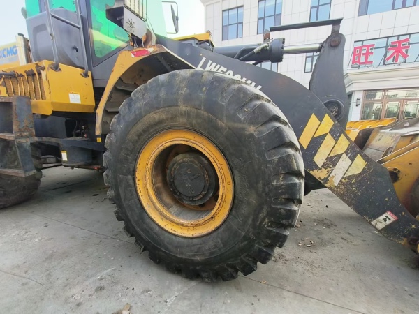 徐工LW500KV輪式裝載機(jī)