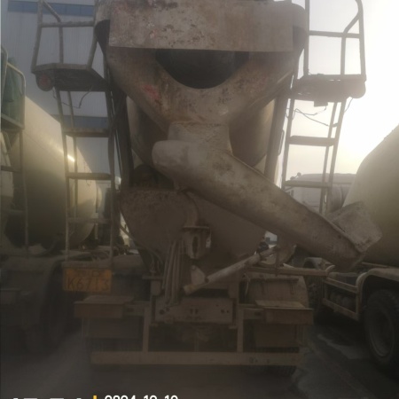 徐工G4806E搅拌车