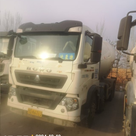 徐工G4806E搅拌车