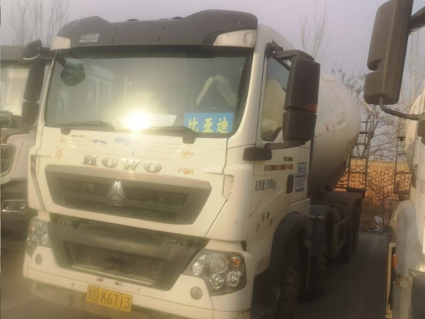 徐工G4806E攪拌車