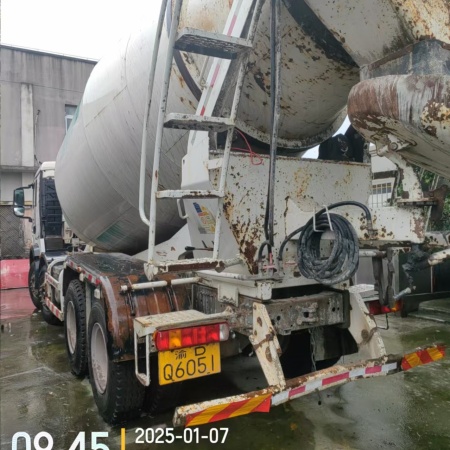 徐工G4806E搅拌车