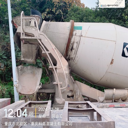 徐工G4806E搅拌车