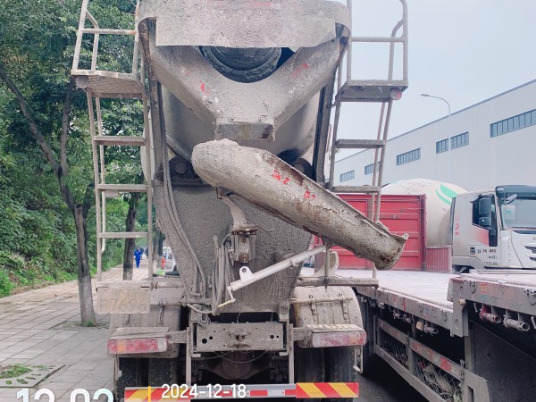 徐工G4806E攪拌車