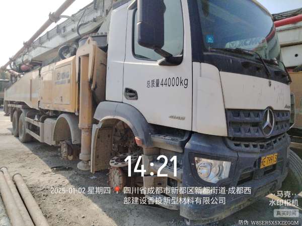 徐工HB58V泵車