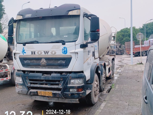 徐工G4806E攪拌車