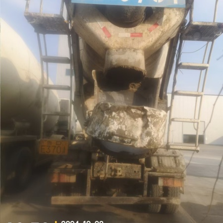 徐工G4806E搅拌车