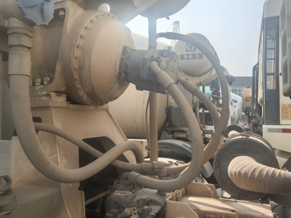 徐工G4806E攪拌車