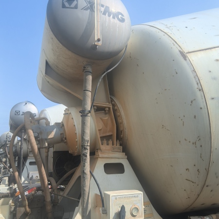 徐工G4806E搅拌车