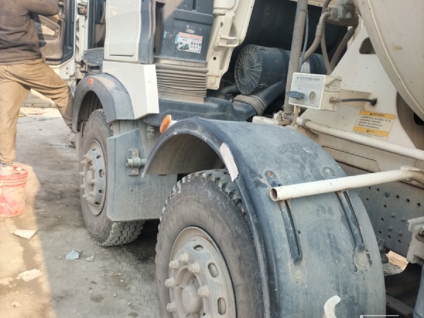 徐工G4806E攪拌車