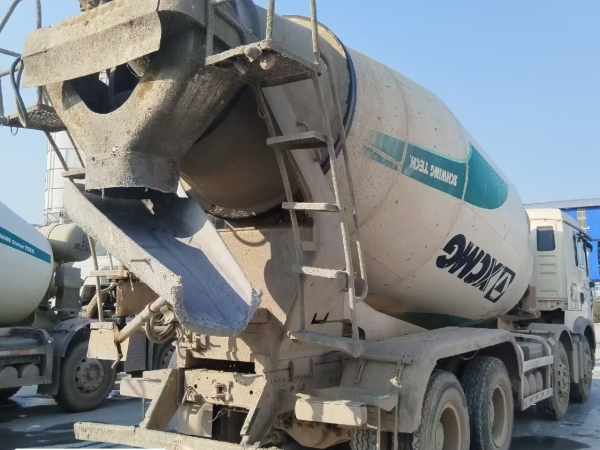 徐工G4806E攪拌車