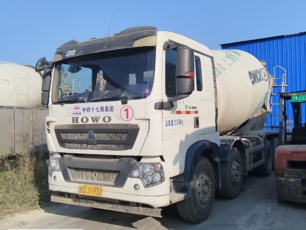 徐工G4806E攪拌車