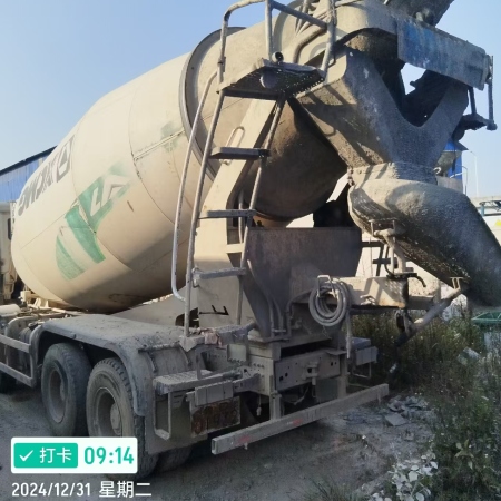 徐工G4806E搅拌车