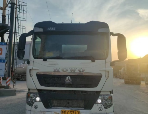 徐工G4806E搅拌车