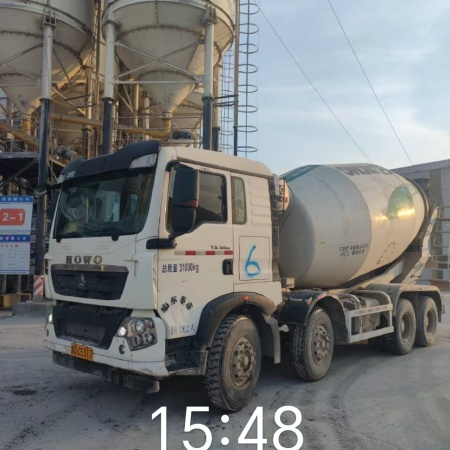 徐工G4806E搅拌车