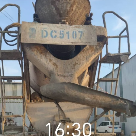 徐工G4806E搅拌车