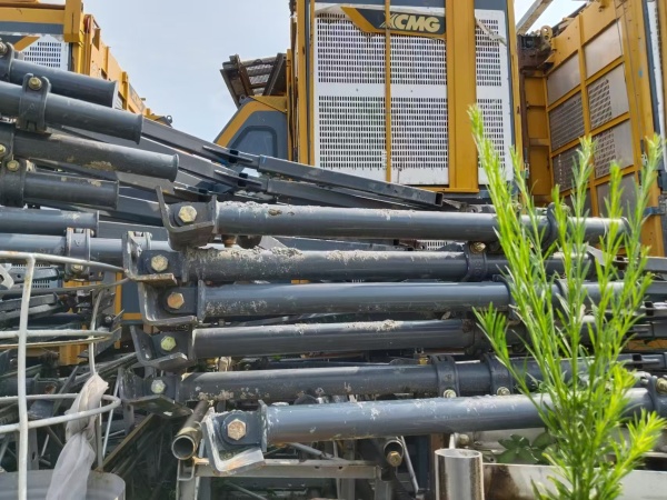 徐工SC200/200FS1塔式起重機