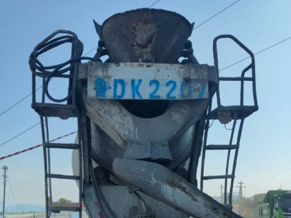 徐工G4806E攪拌車