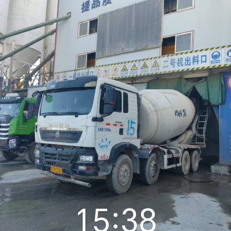 徐工G4806E搅拌车