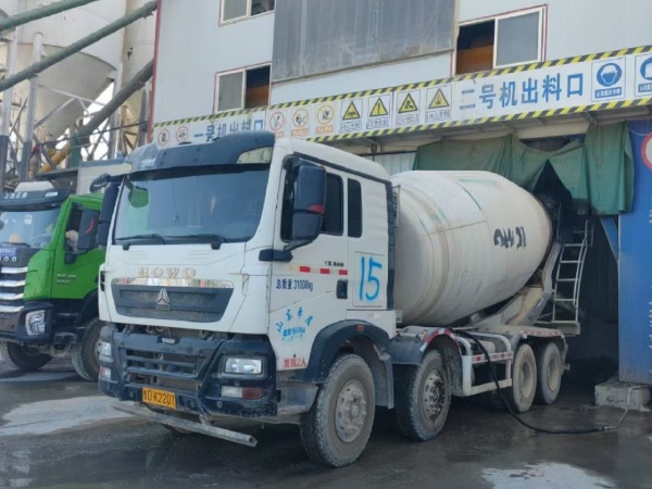 徐工G4806E攪拌車